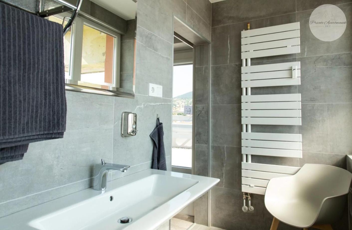 Sky Panorama Apartman Печ Екстериор снимка